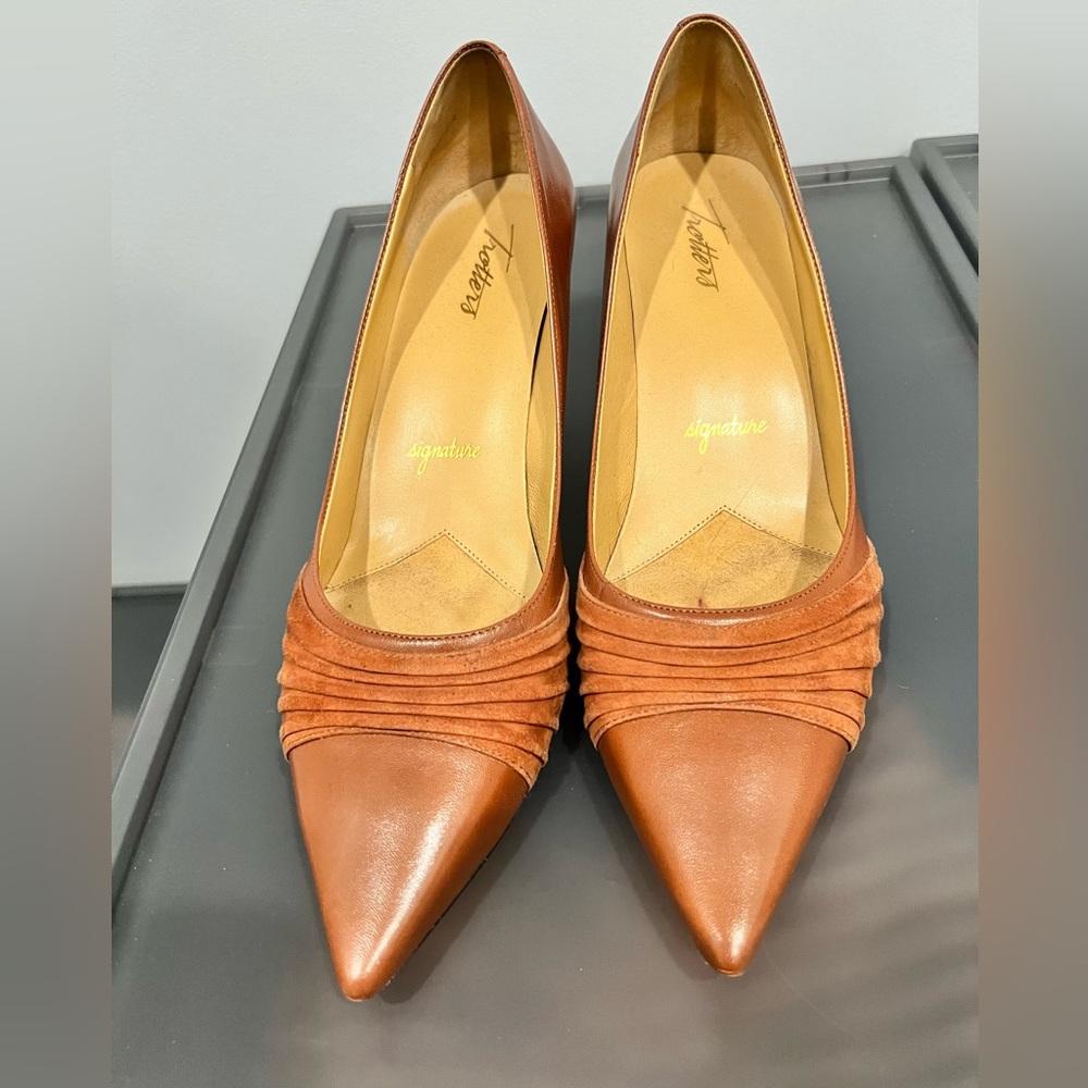 Beautiful Trotters Caramel Pumps…when you still need a traditional process shoe